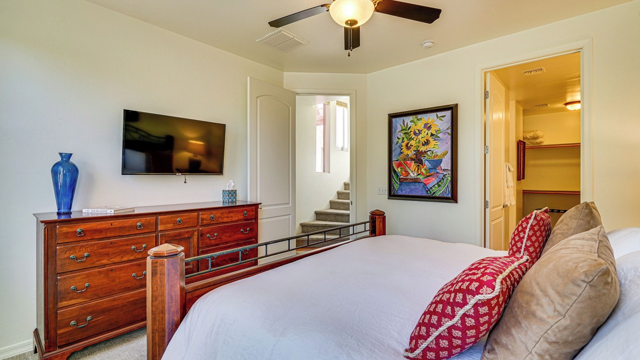 Photo of Bedroom in Tumacacori