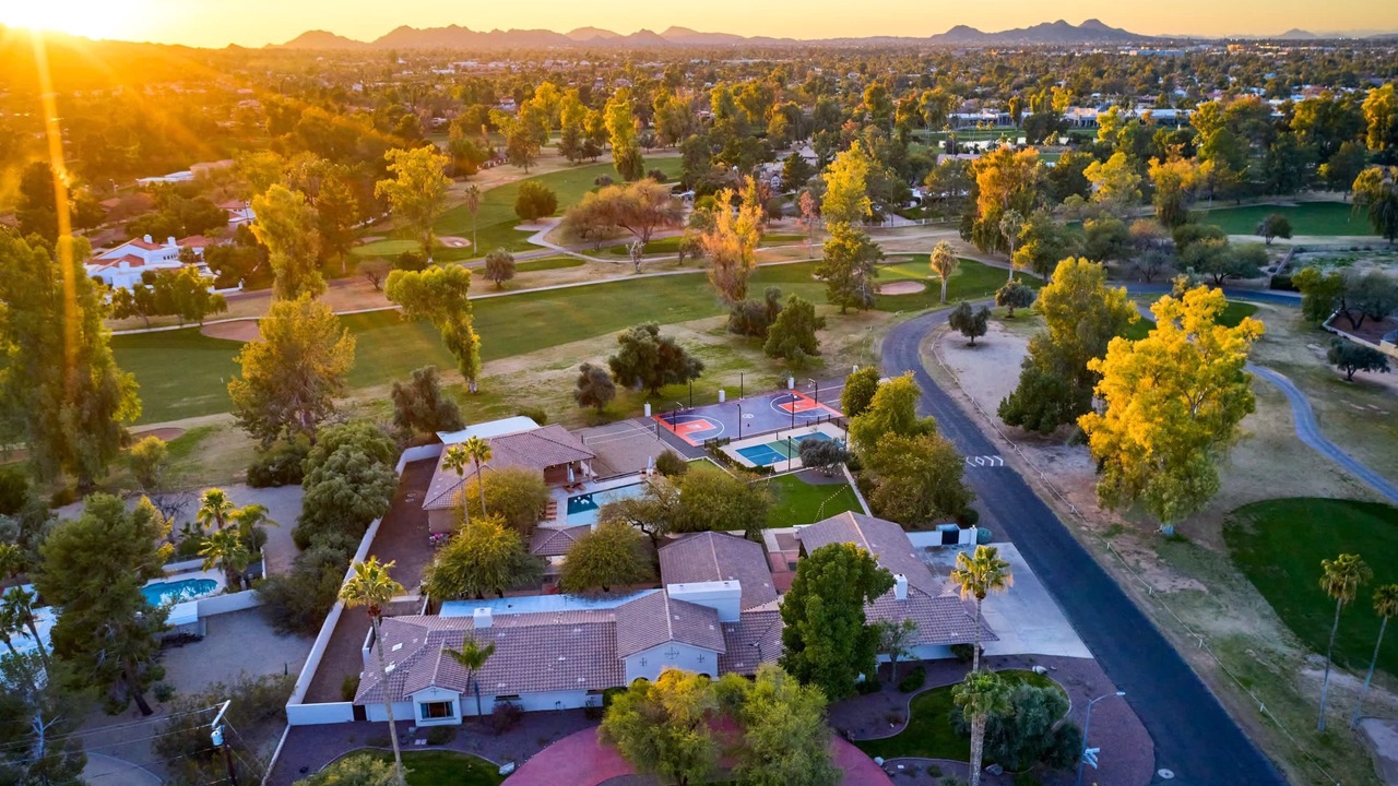 Photo of Others in Paradise Valley Village