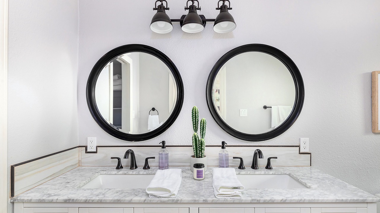 Photo of Bathroom in Avant