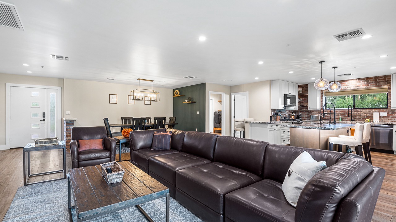 Photo of Livingroom in South Scottsdale