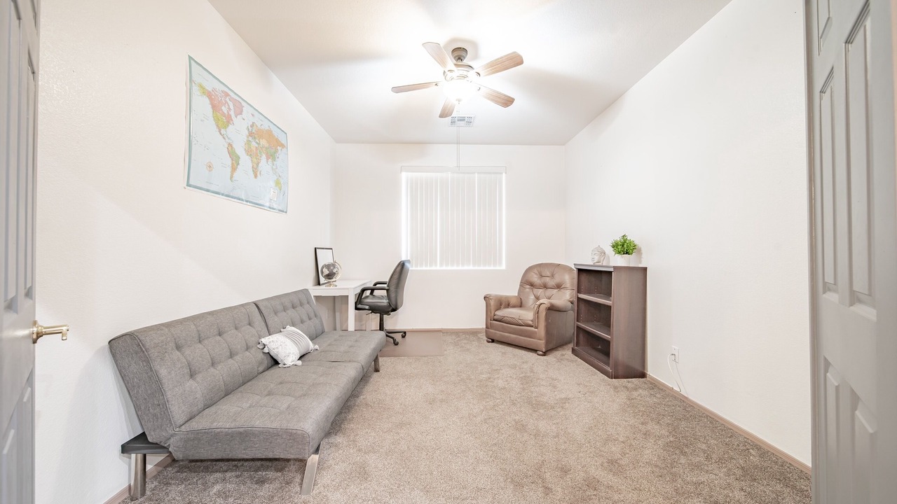 Photo of Livingroom in Rovey Farm Estates