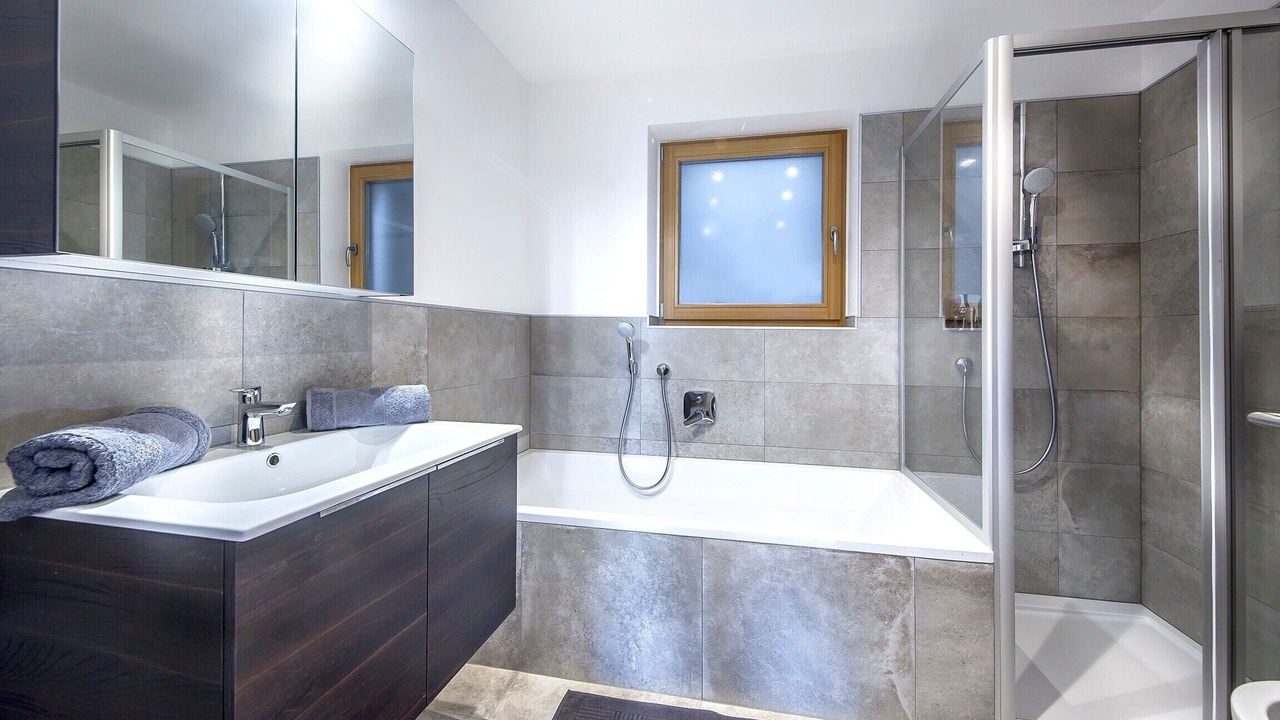 Photo of Bathroom in Laion