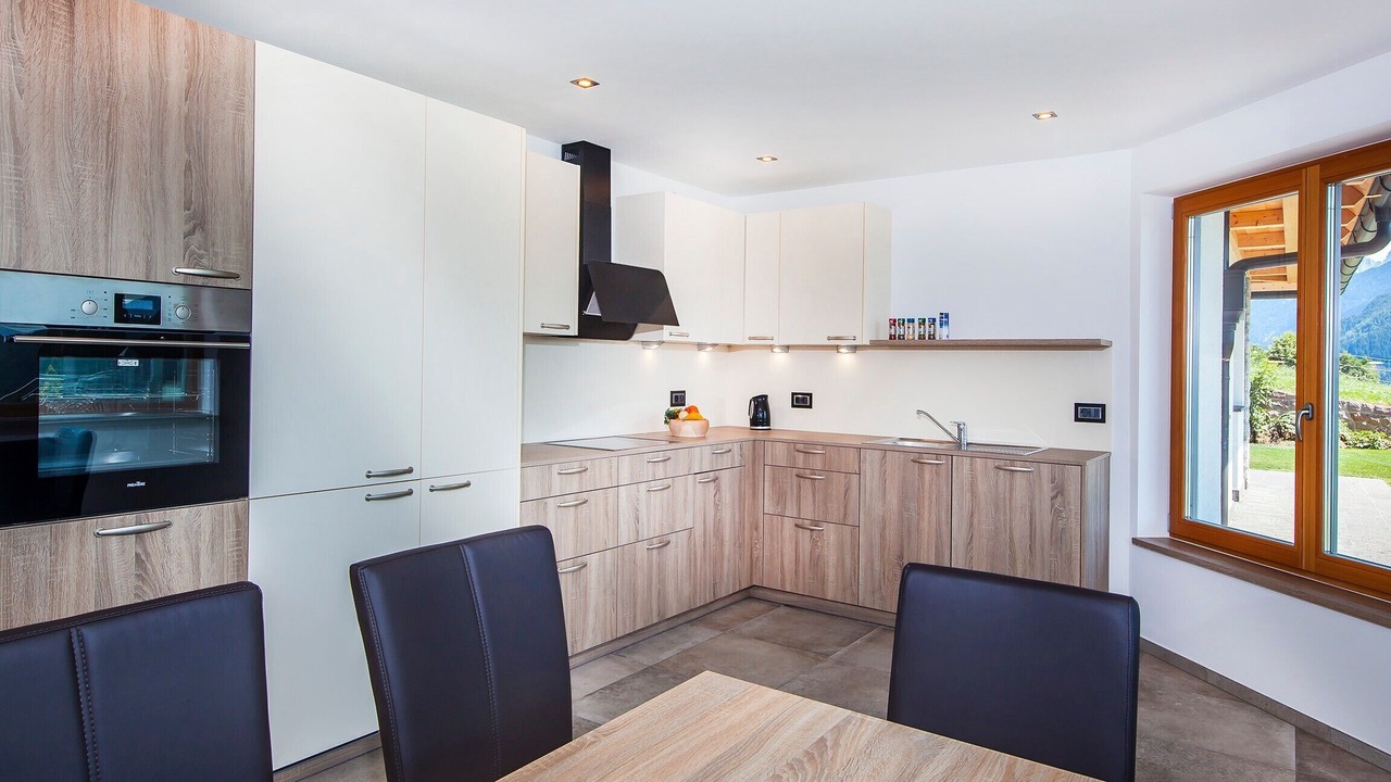 Photo of Kitchen in Laion
