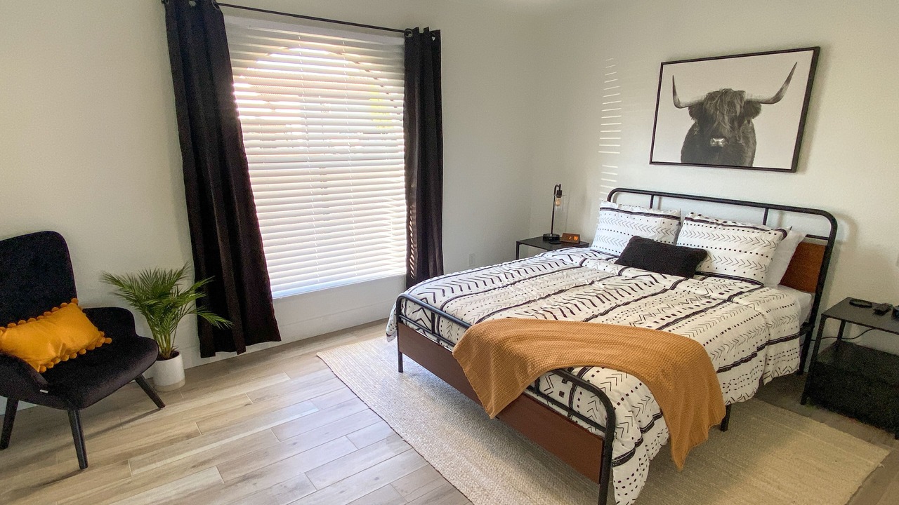 Photo of Bedroom in Glendale