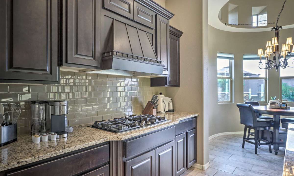 Photo of Kitchen in Montecito in Estrella