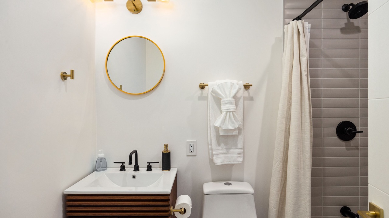 Photo of Bathroom in Village Grove