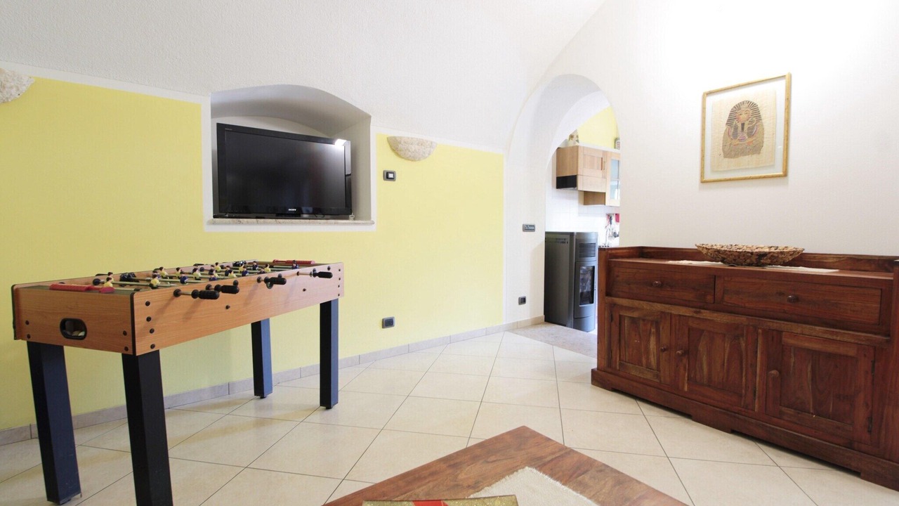 Photo of Livingroom in Ronzo-Chienis