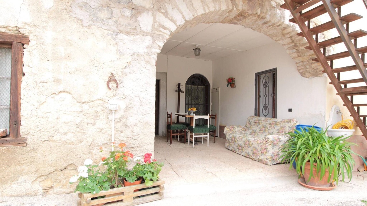 Photo of Patio Balcony in Ronzo-Chienis