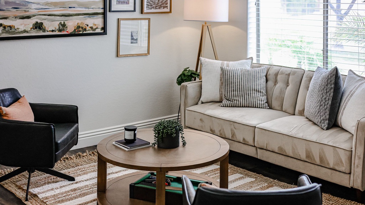 Photo of Livingroom in Legacy