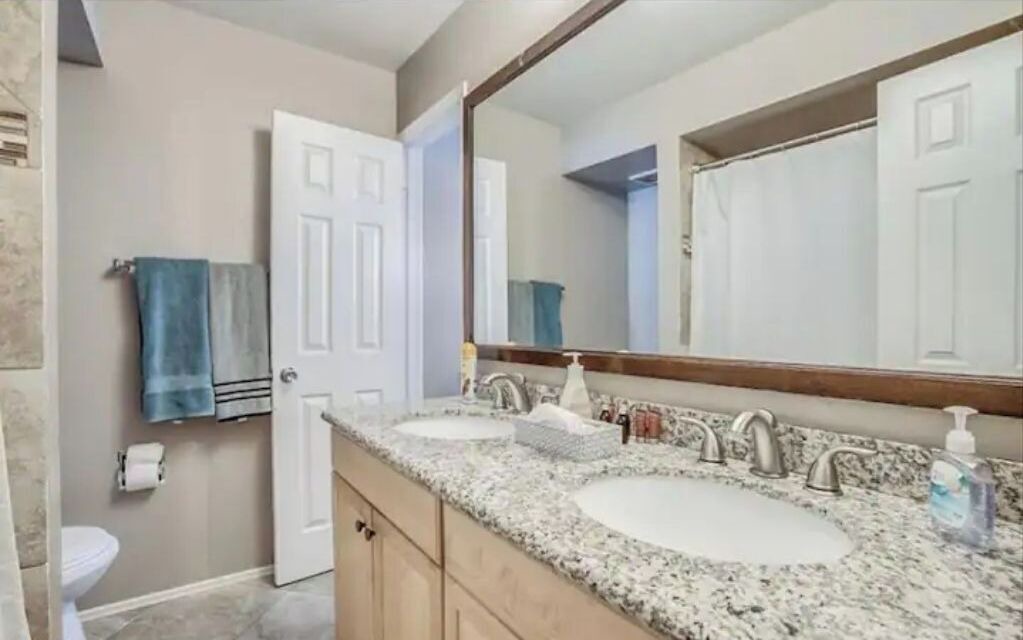 Photo of Bathroom in Village Grove