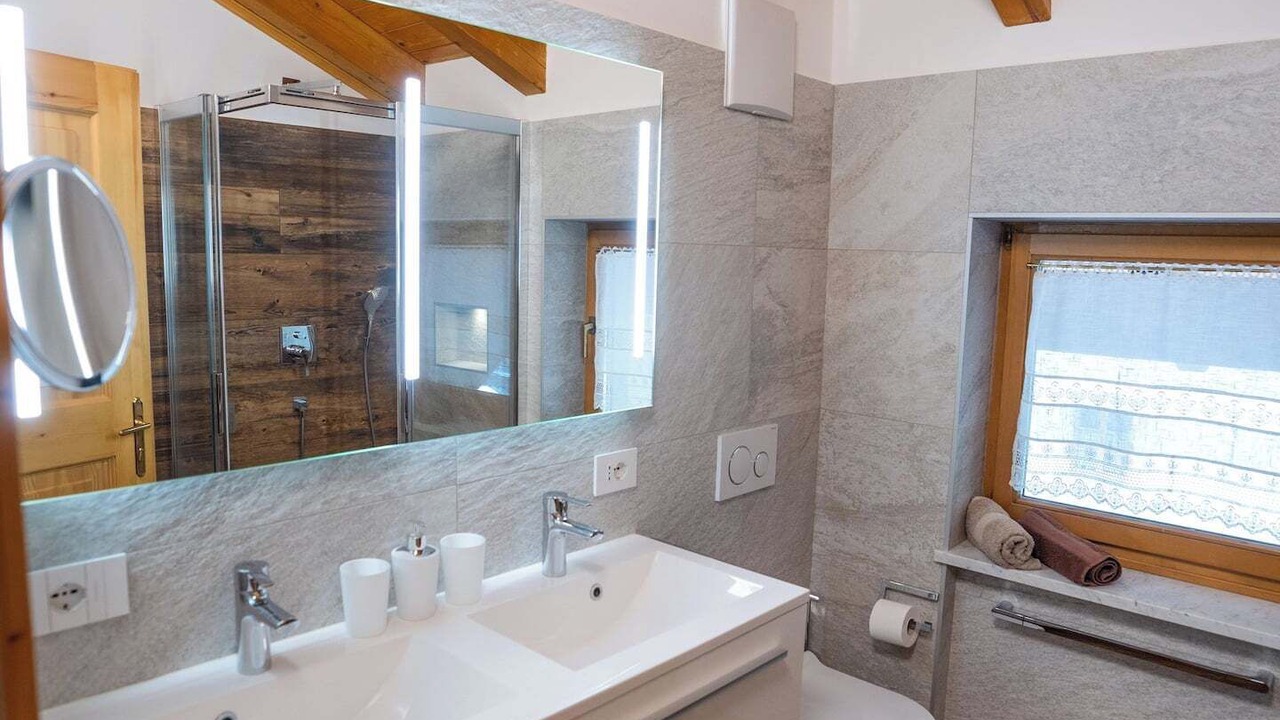 Photo of Bathroom in Predazzo