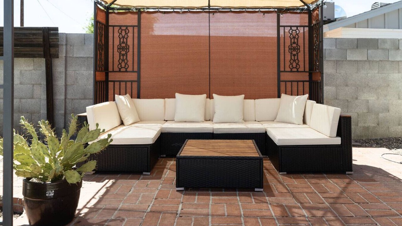 Photo of Patio Balcony in Paradise Plaza