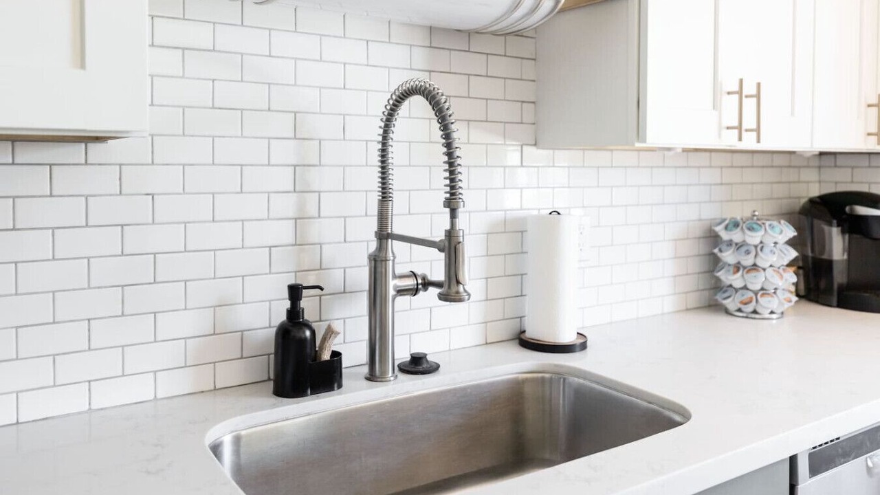 Photo of Kitchen in Paradise Plaza