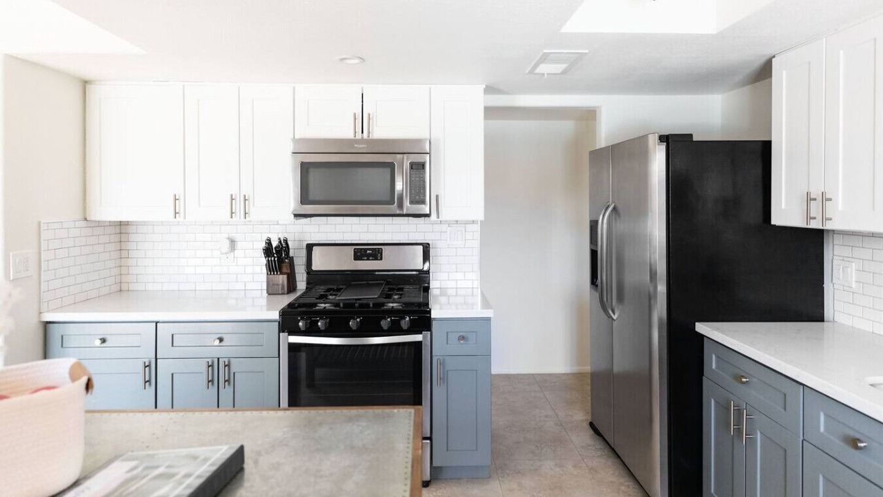 Photo of Kitchen in Paradise Plaza