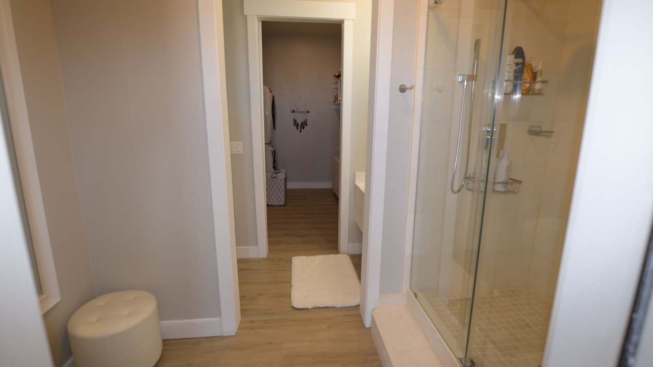 Photo of Bathroom in Big Water