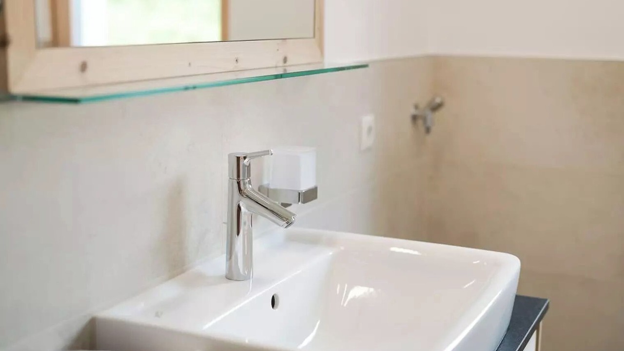 Photo of Bathroom in Gudon