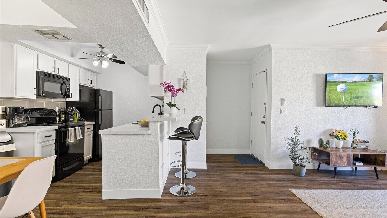 Photo of Kitchen in Paradise Valley Village