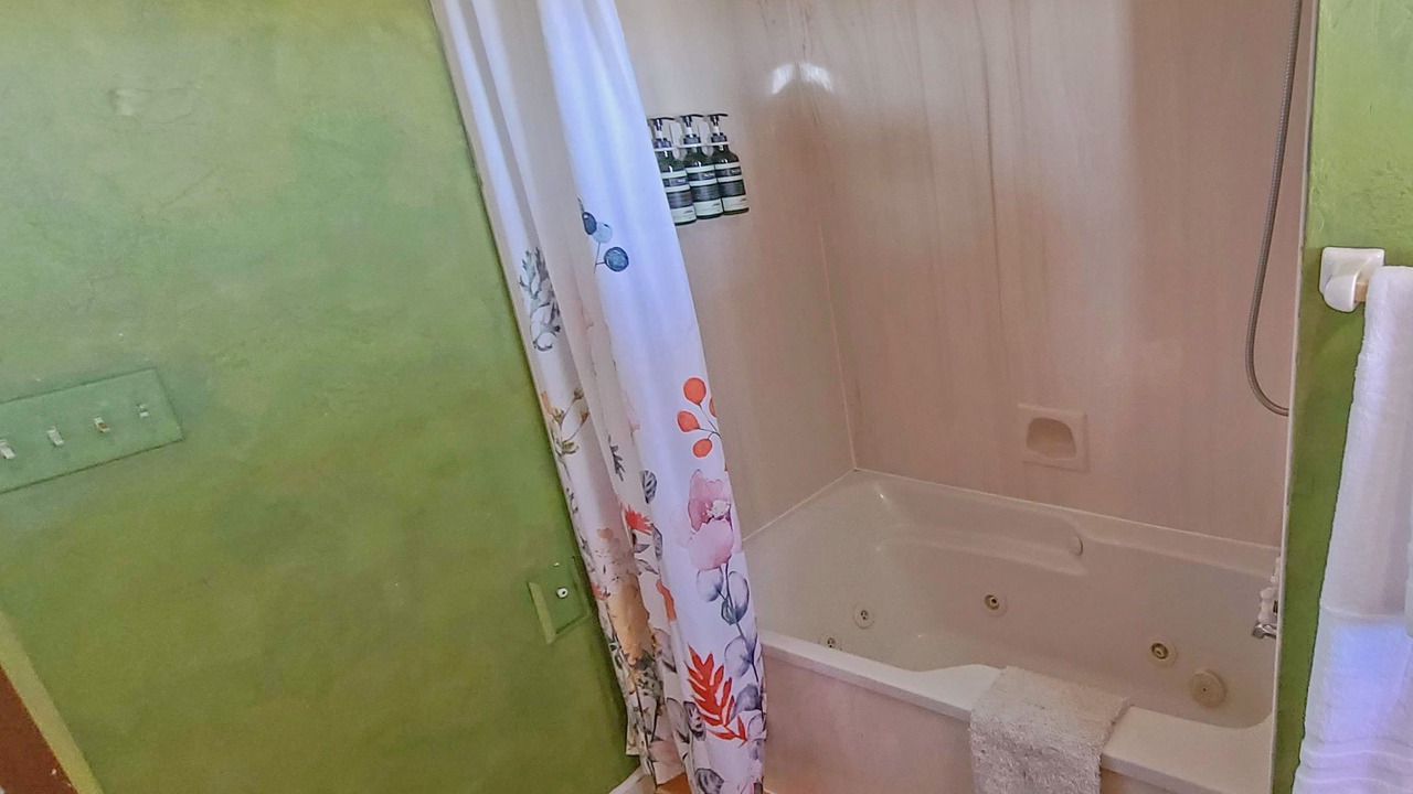 Photo of Bathroom in Picture Rocks