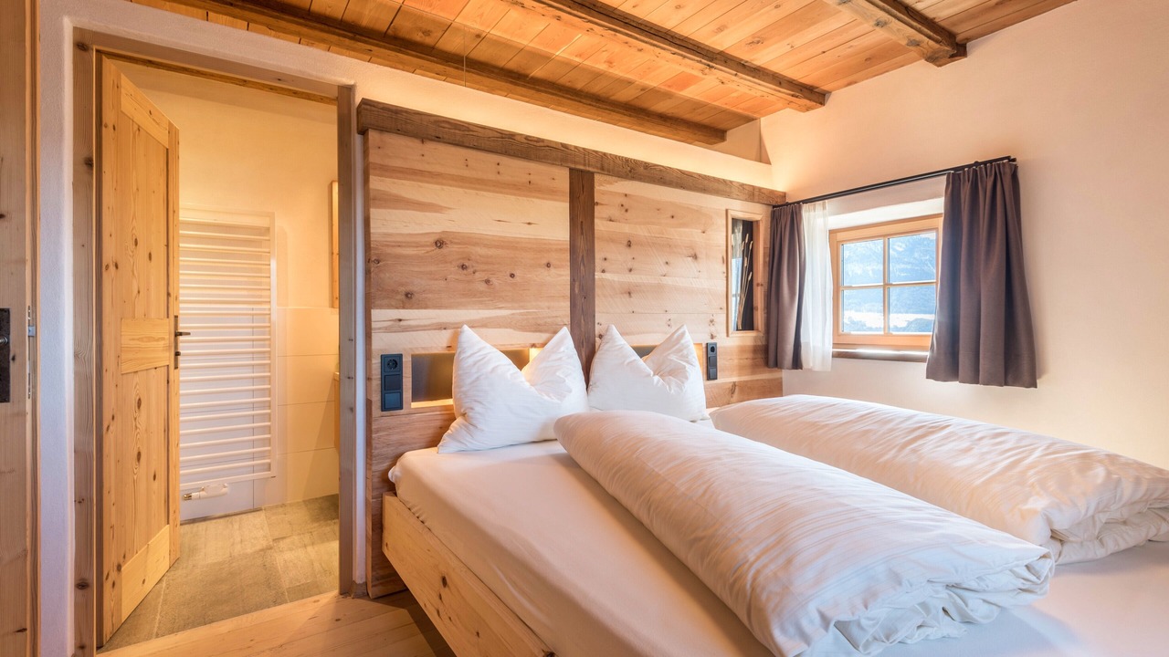 Photo of Bedroom in Laion