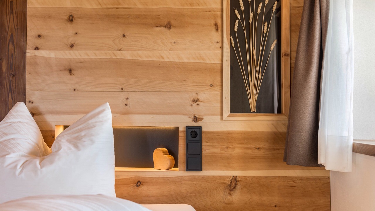 Photo of Bedroom in Laion