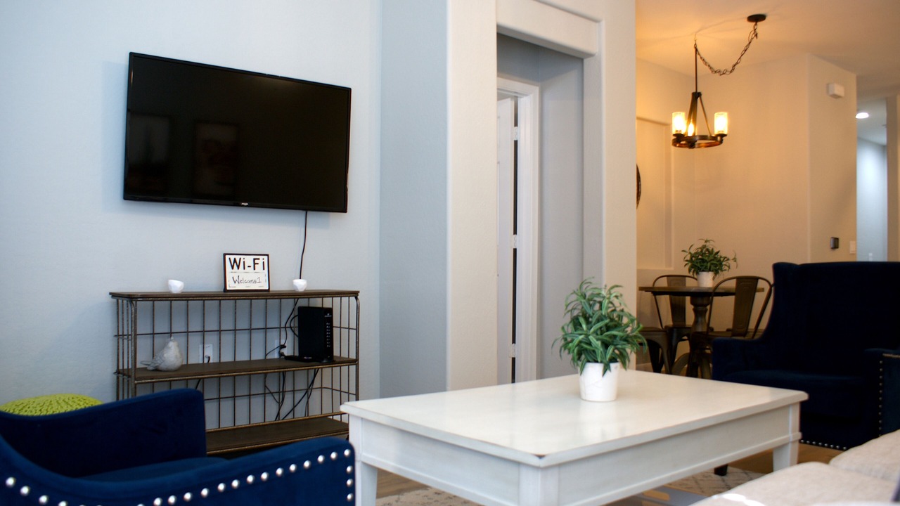 Photo of Livingroom in New Papago Parkway