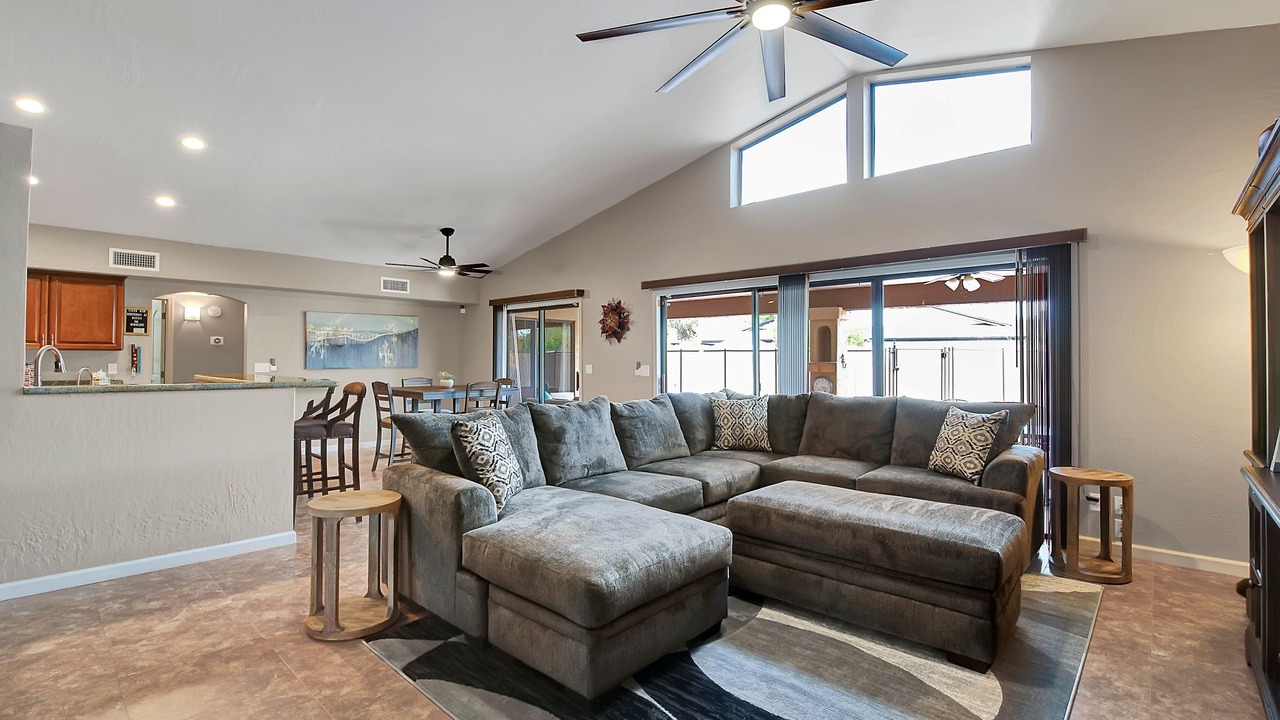 Photo of Livingroom in Paradise Valley Village
