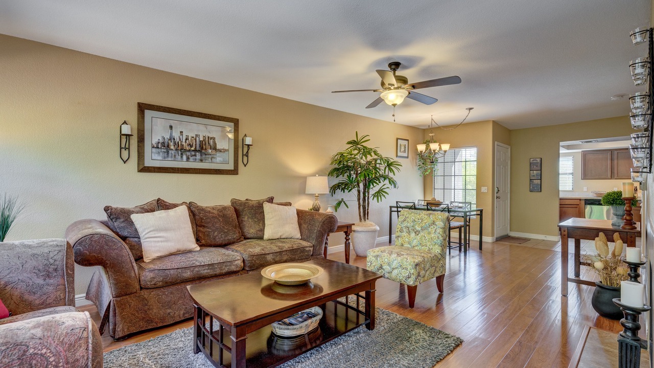 Photo of Livingroom in Tucson