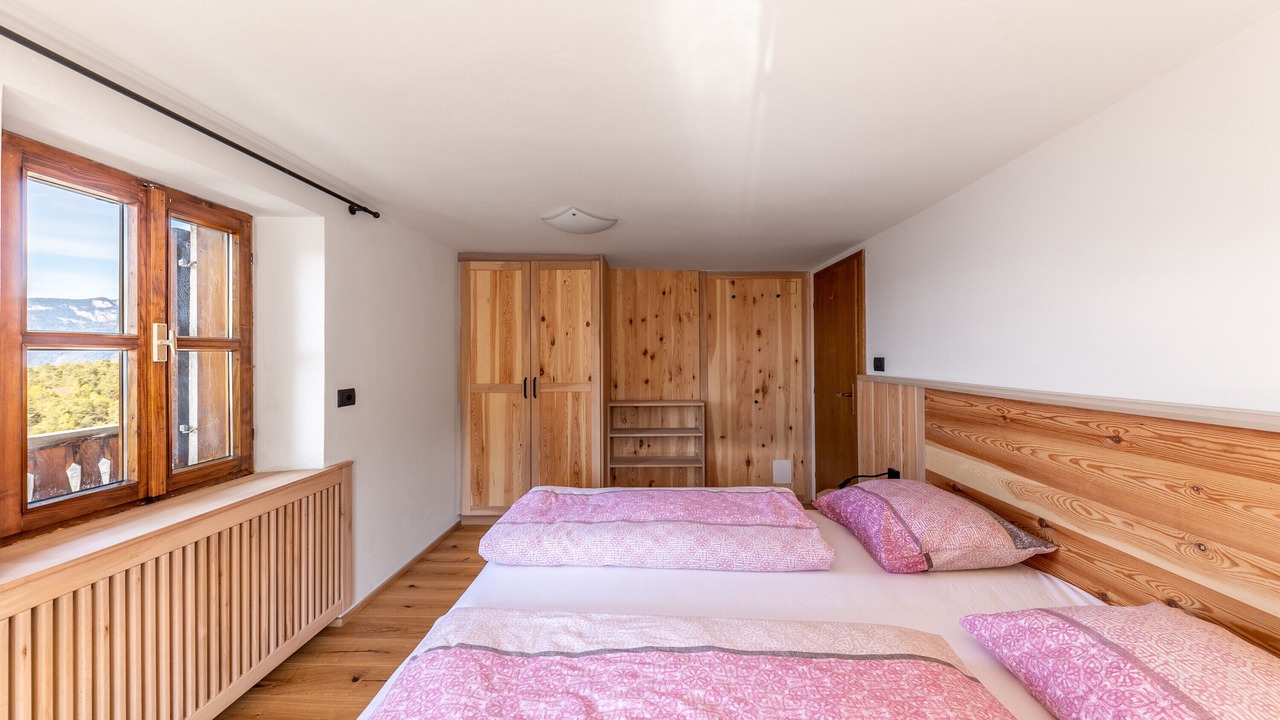 Photo of Bedroom in San Genesio Atesino