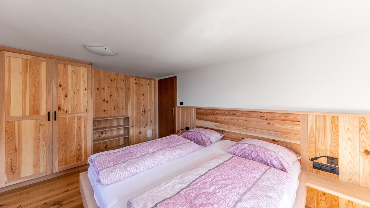 Photo of Bedroom in San Genesio Atesino