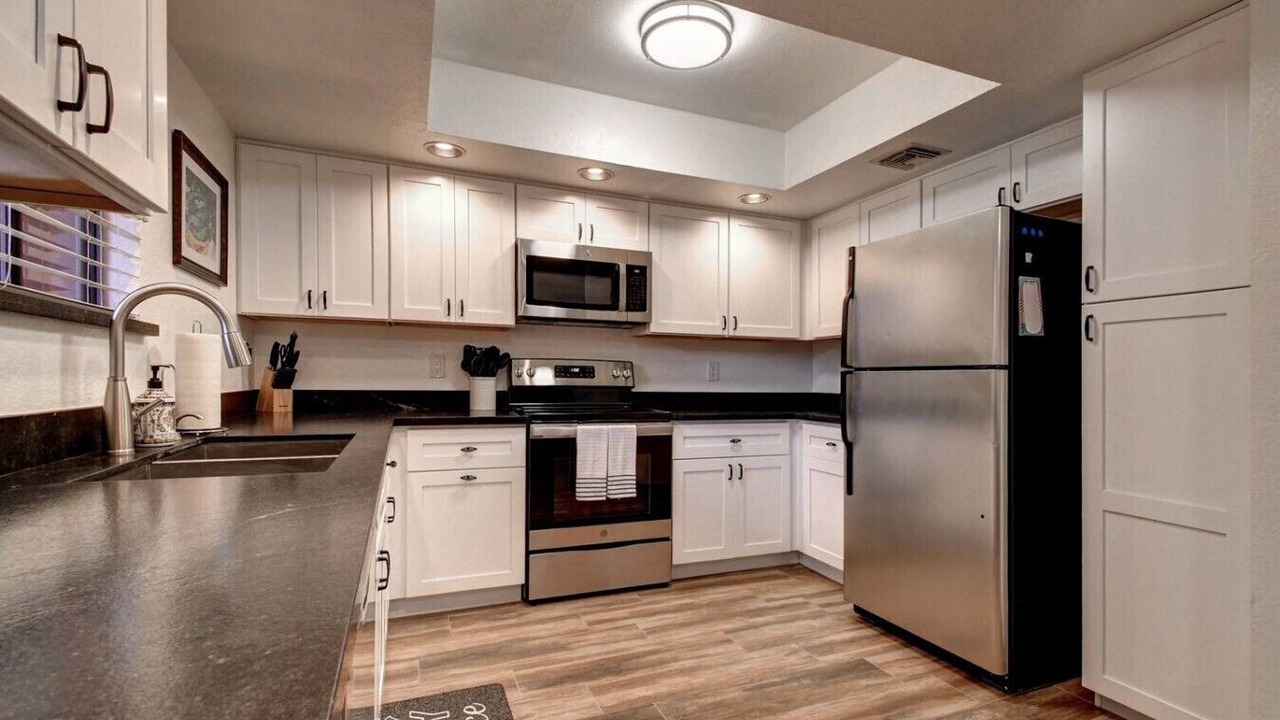 Photo of Kitchen in Paradise Valley Village