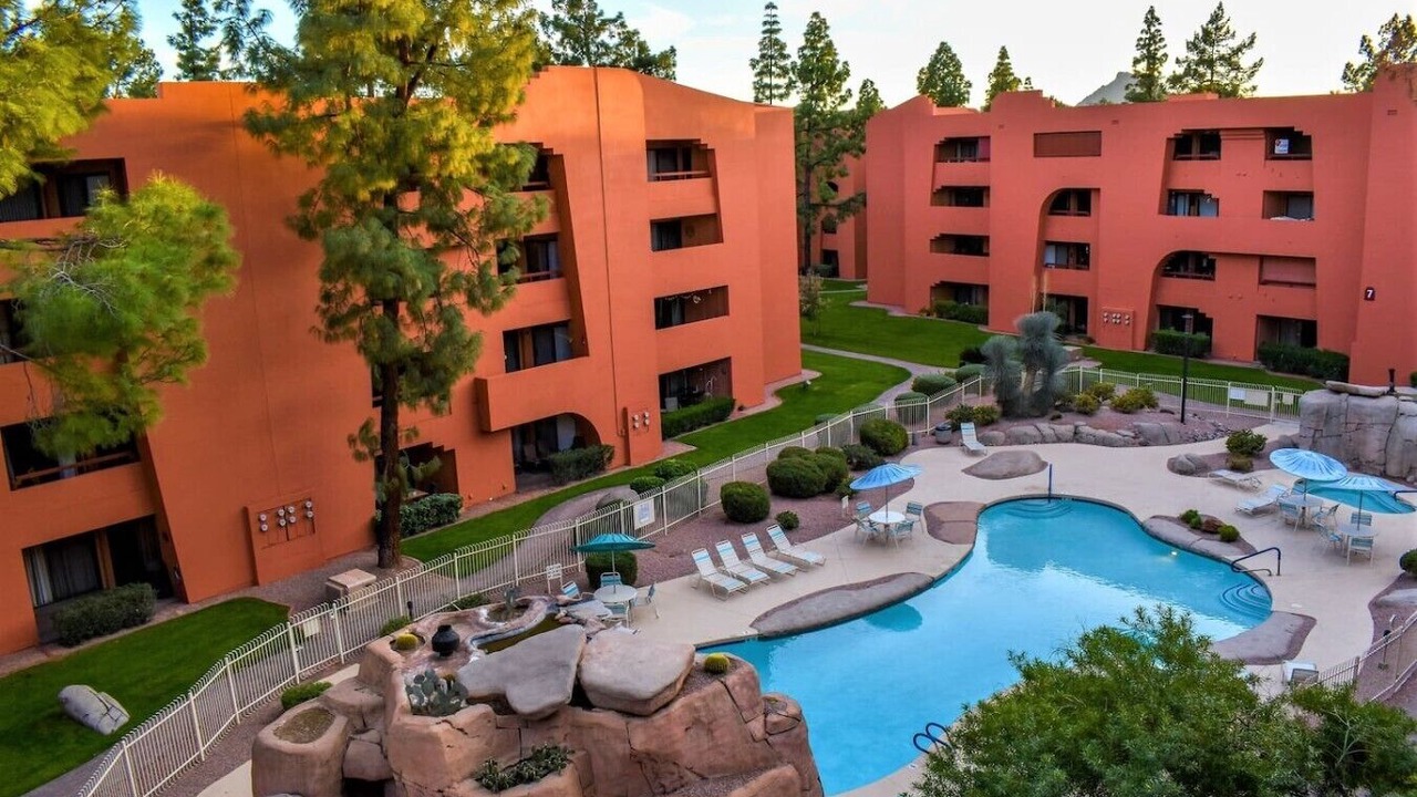 Photo of Outdoor in Paradise Valley Village