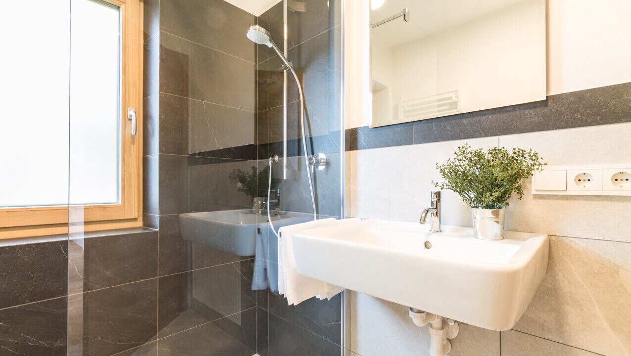 Photo of Bathroom in Lajen