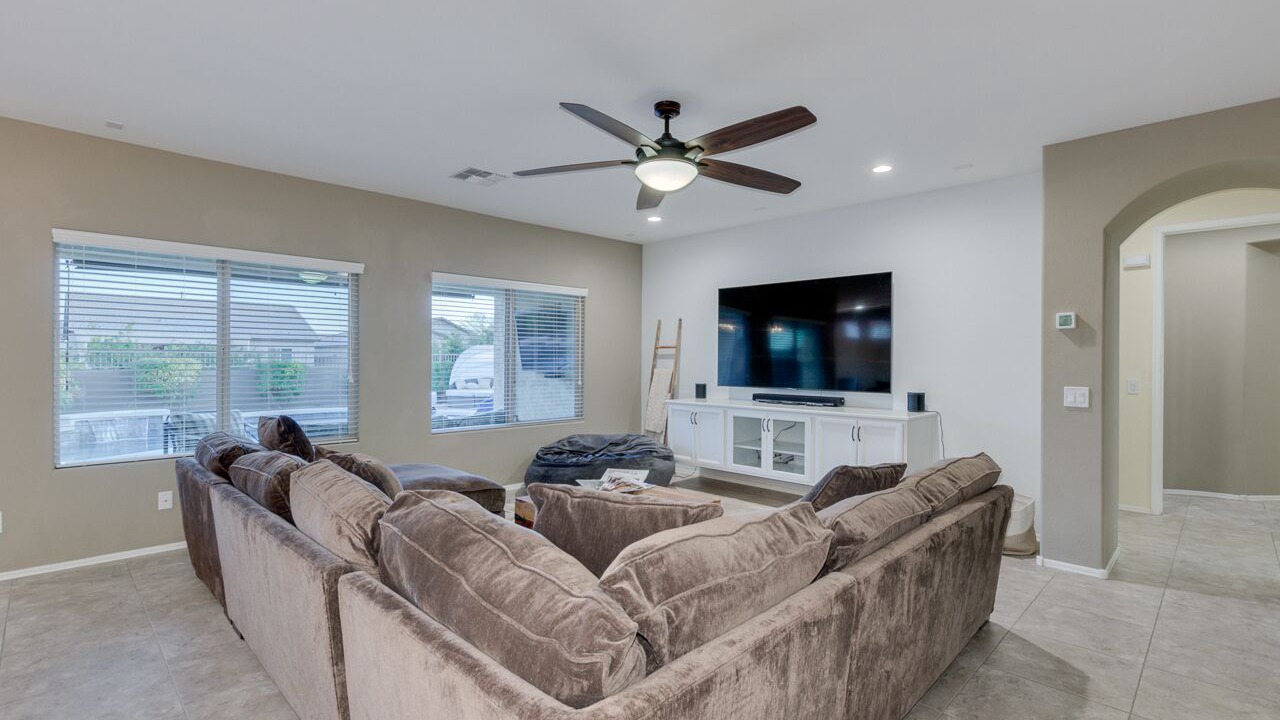 Photo of Livingroom in Anthem at Merrill Ranch