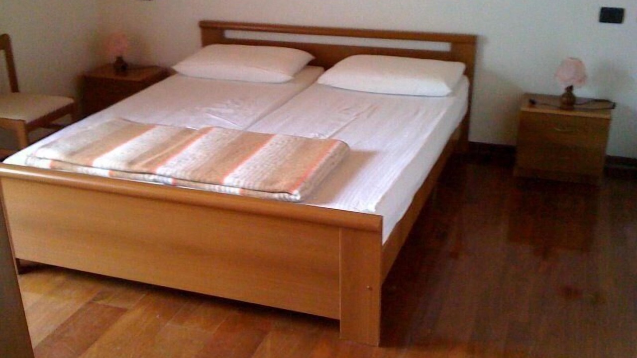 Photo of Bedroom in Pellizzano