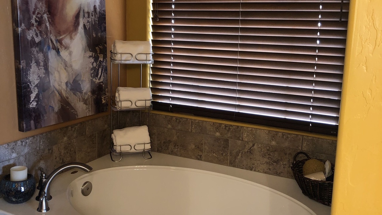 Photo of Bathroom in Carmel Pointe