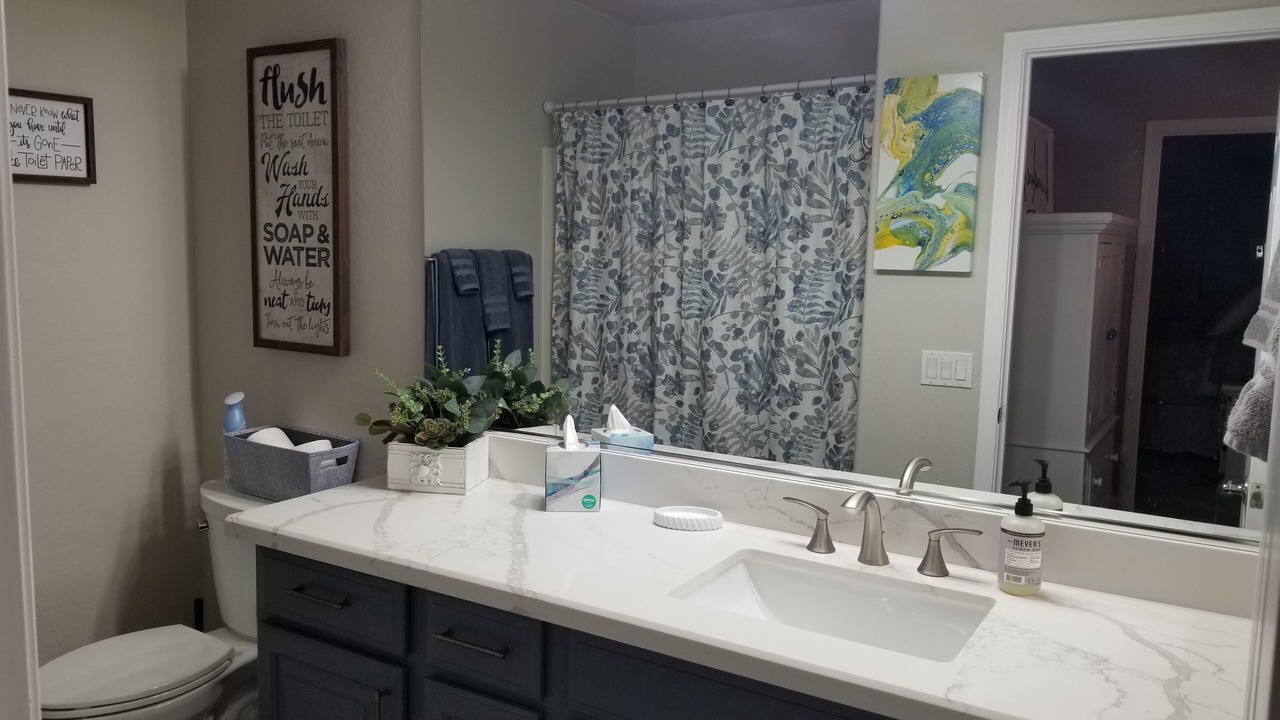 Photo of Bathroom in Talon Retreat