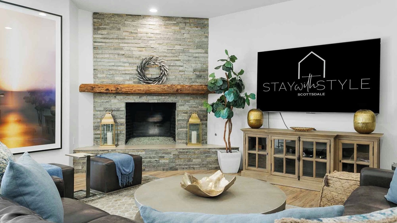 Photo of Bedroom in Sundown Manor