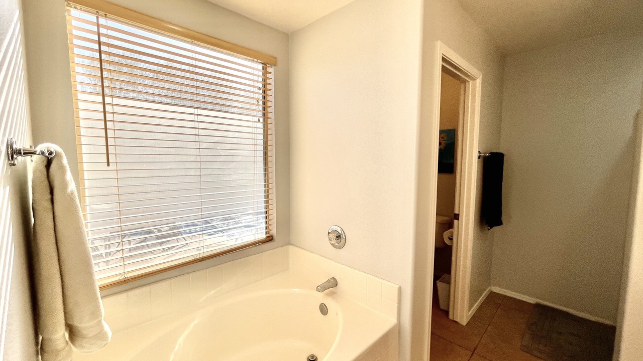 Photo of Bathroom in Canyon Ridge West