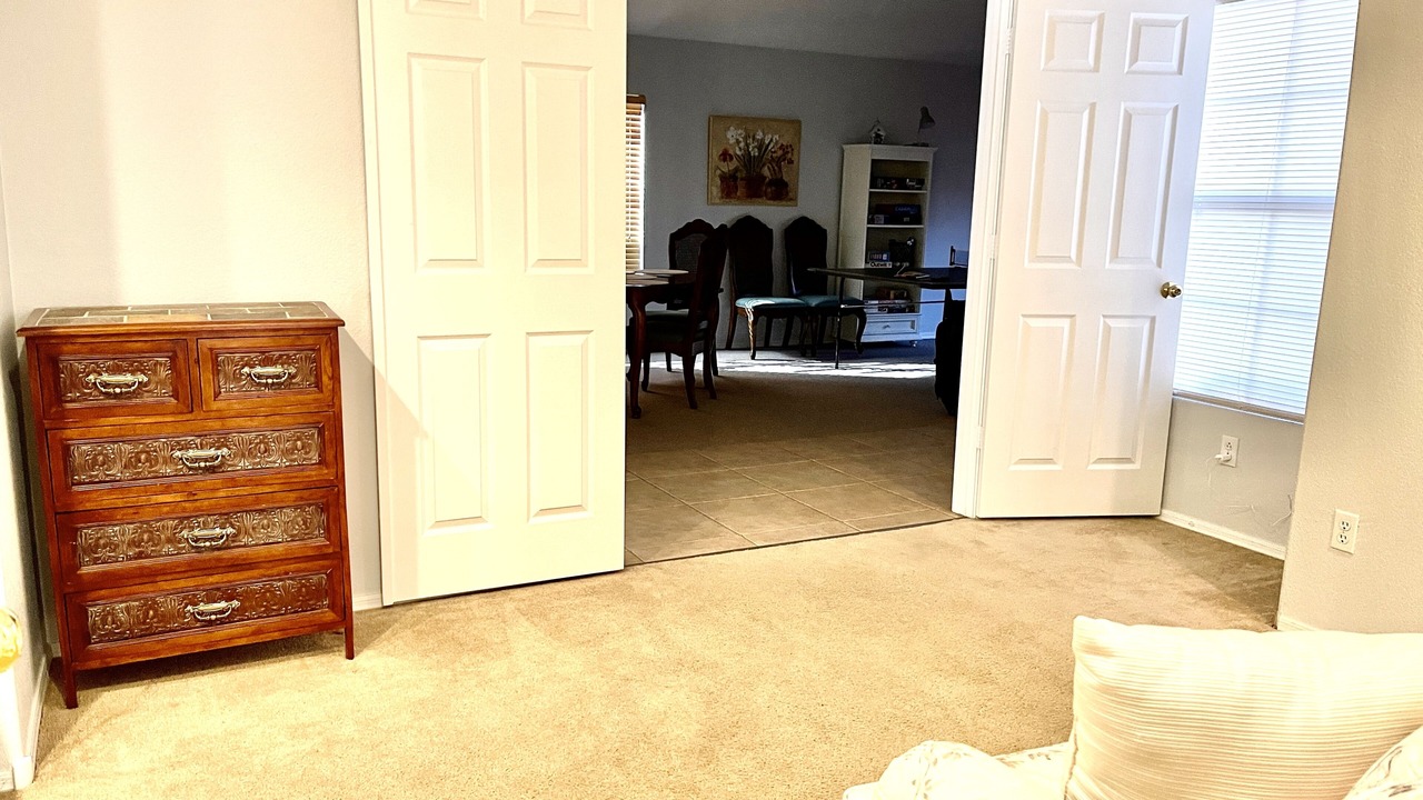 Photo of Livingroom in Canyon Ridge West