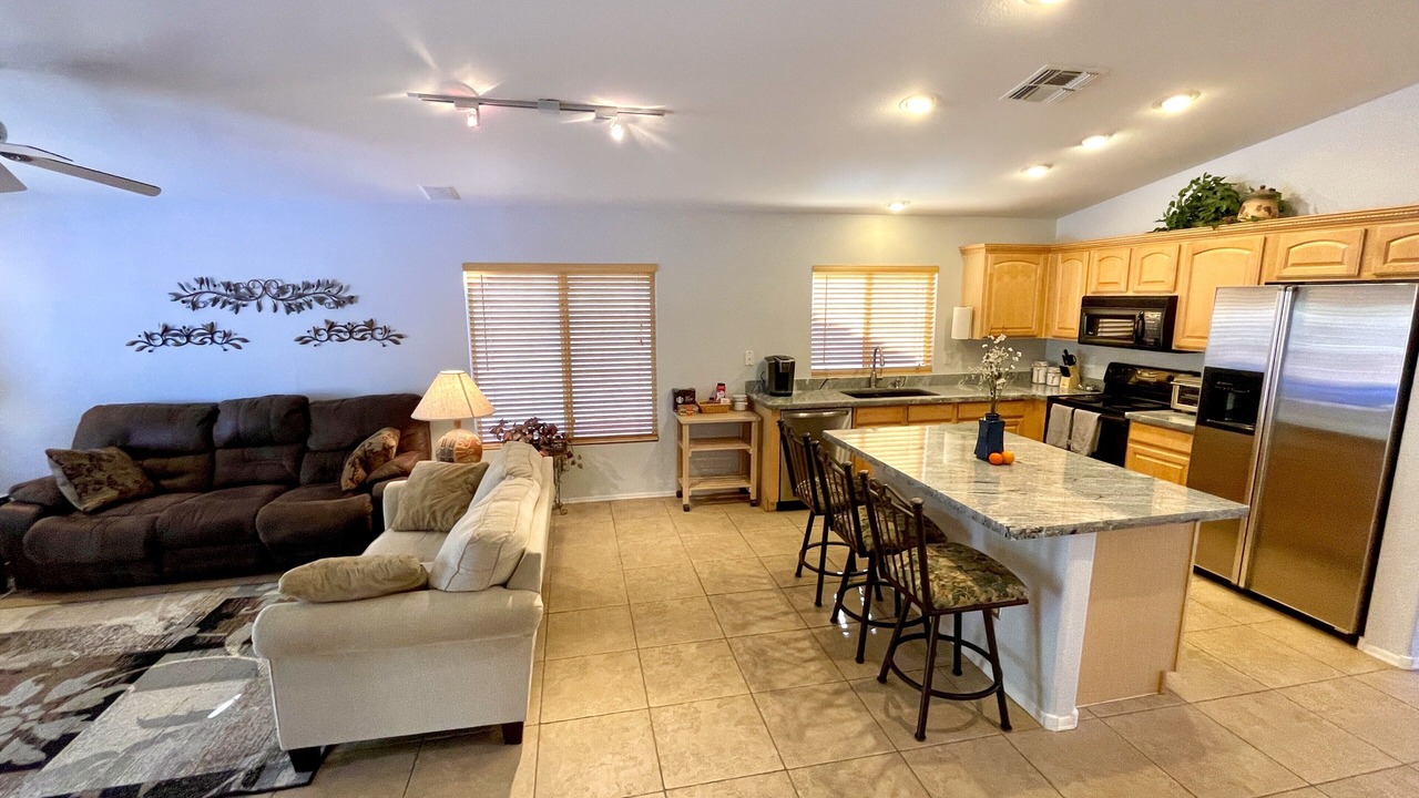 Photo of Livingroom in Canyon Ridge West