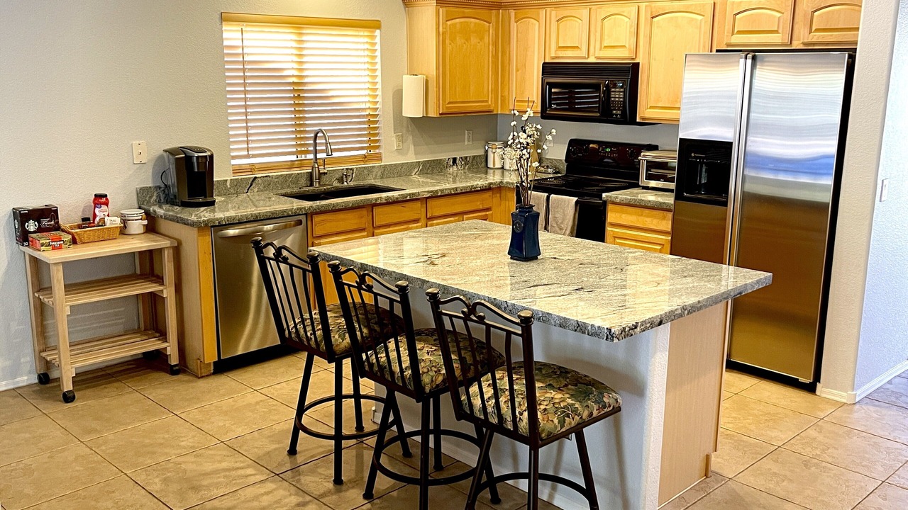 Photo of Kitchen in Canyon Ridge West