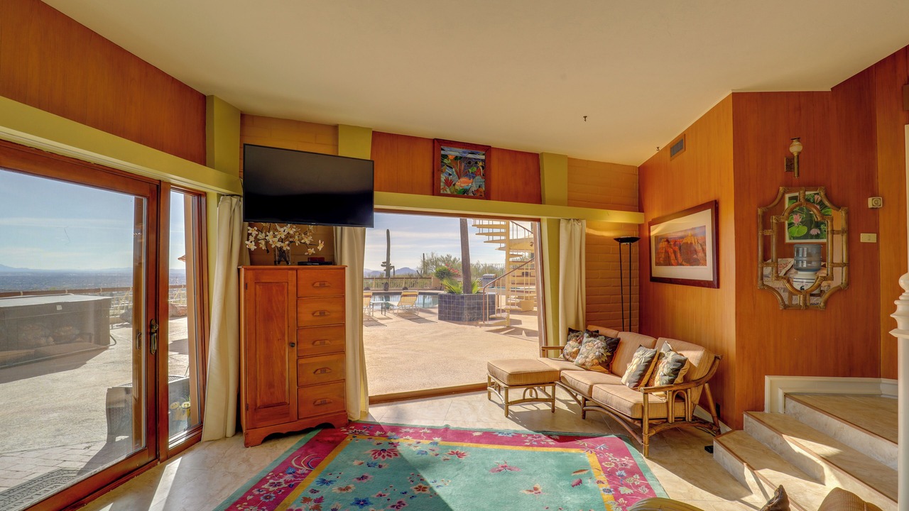 Photo of Livingroom in Tucson