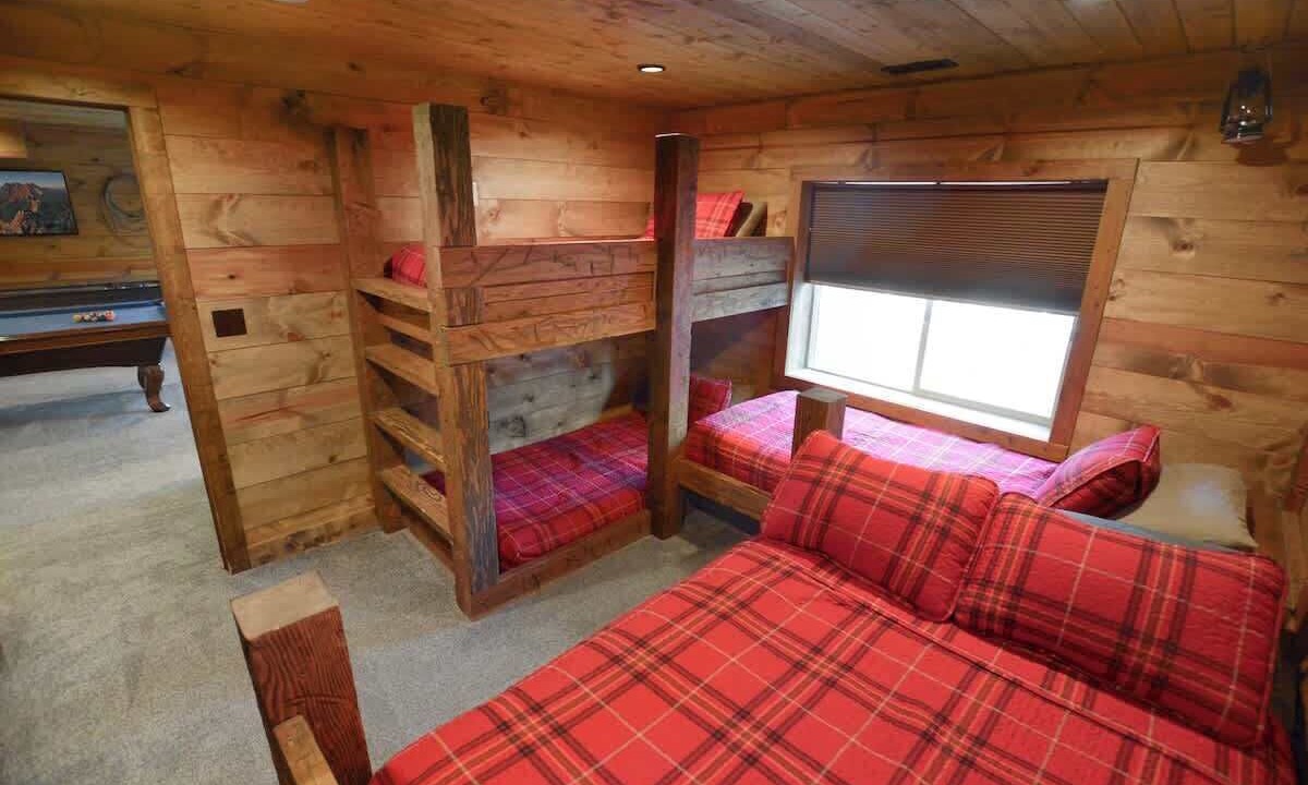 Photo of Bedroom in Duck Creek Village