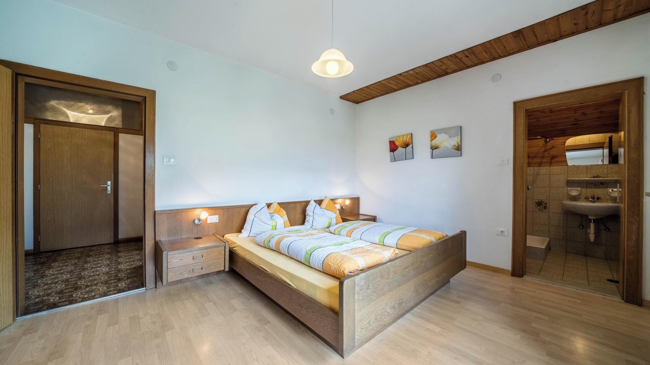 Photo of Bedroom in Lana