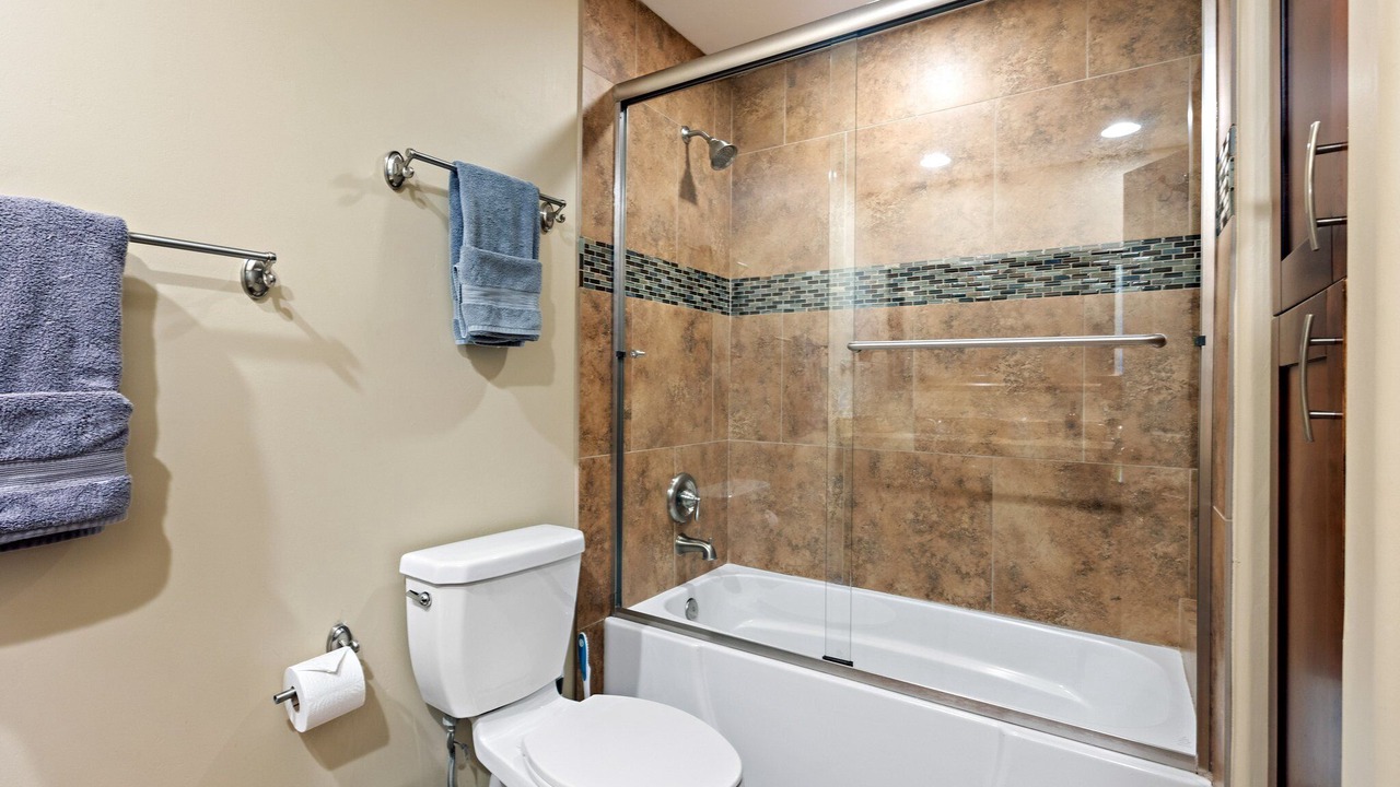 Photo of Bathroom in Village Grove