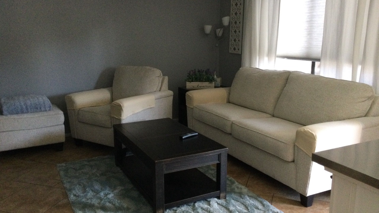 Photo of Livingroom in Mountaingate