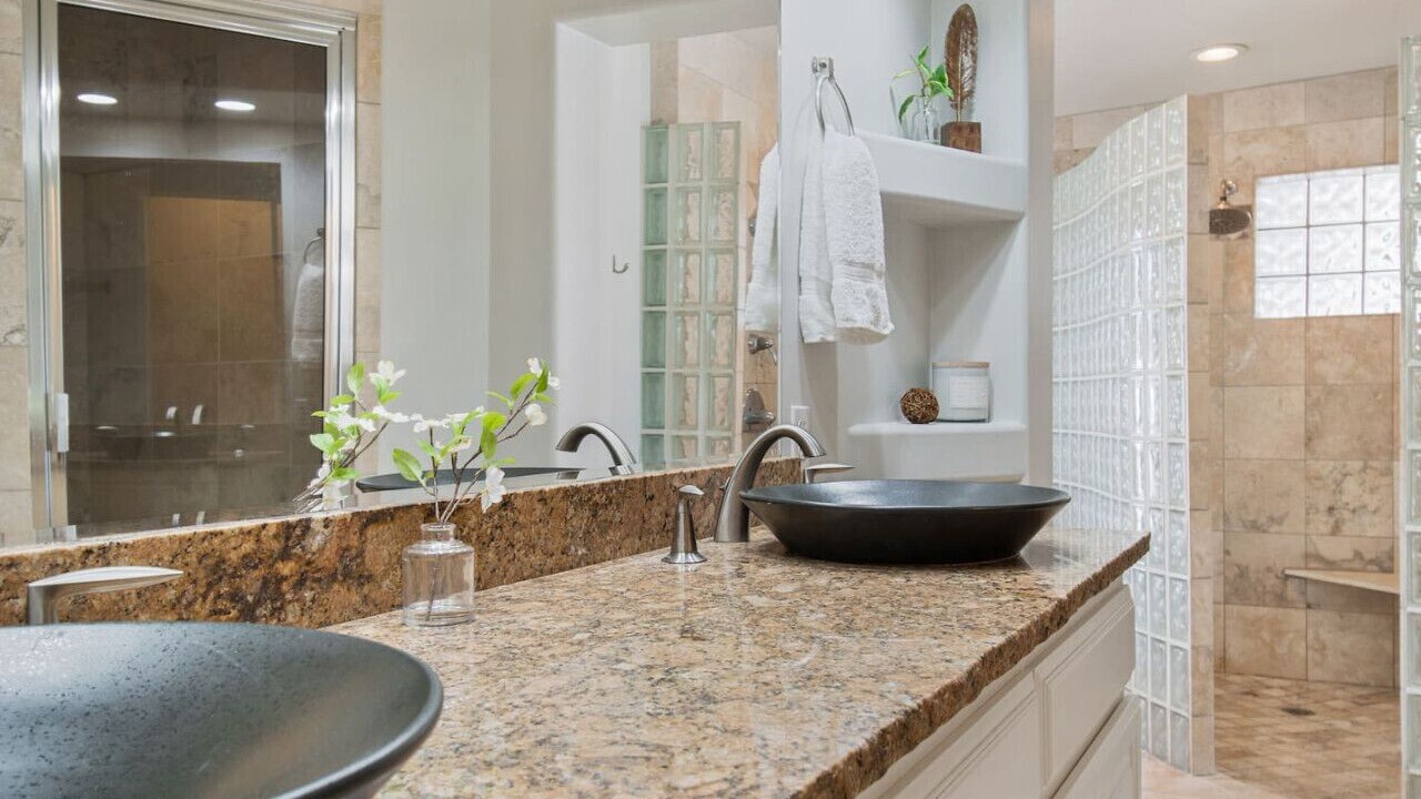 Photo of Bathroom in Central Scottsdale