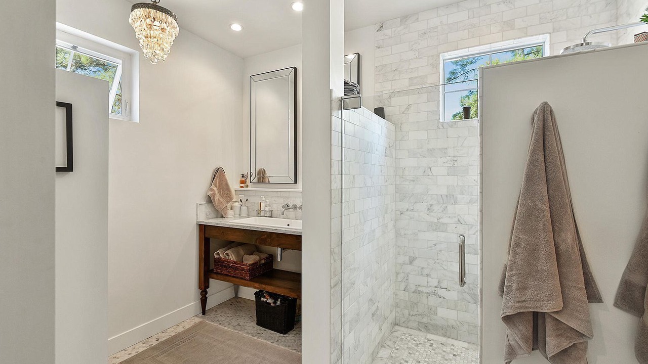 Photo of Bathroom in Mountainaire