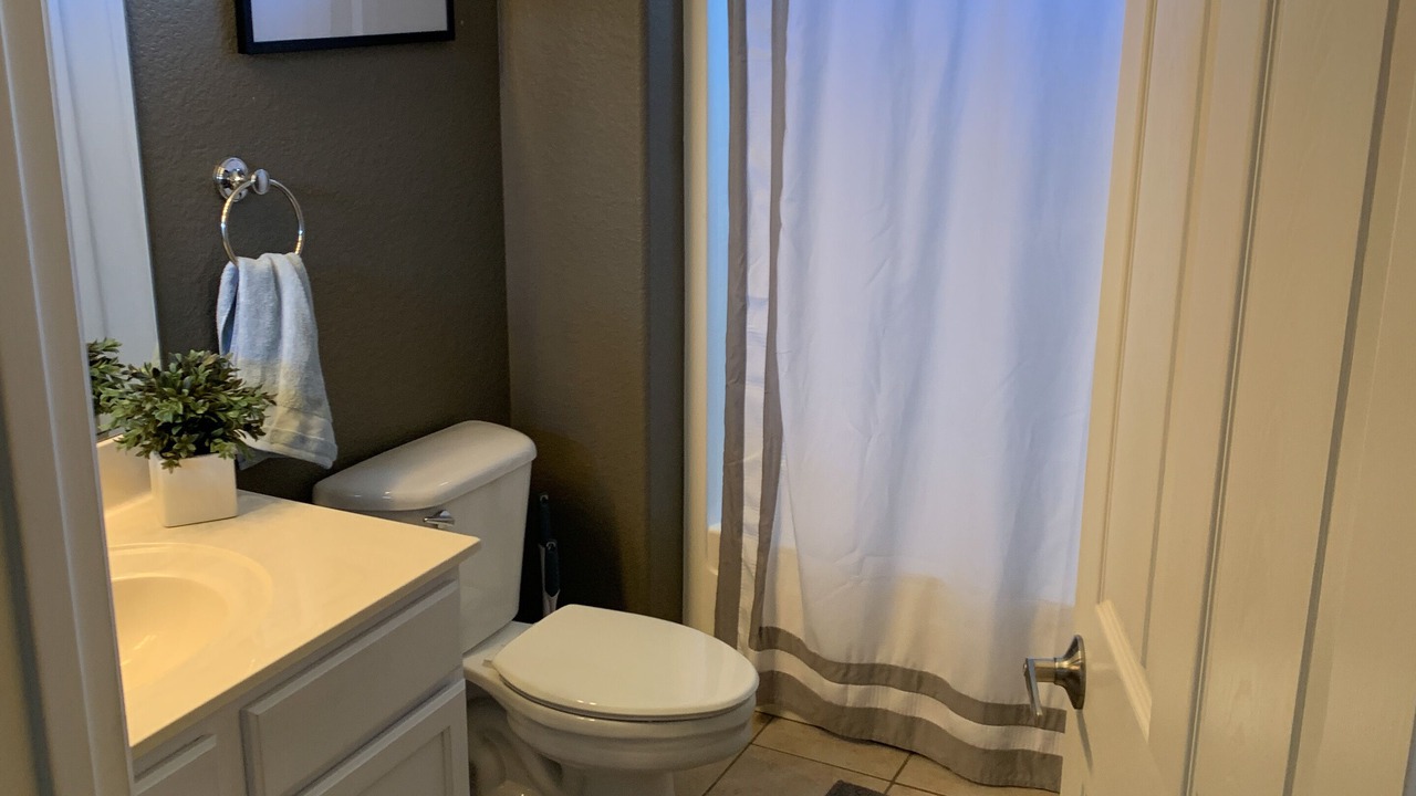 Photo of Bathroom in Desert Sage