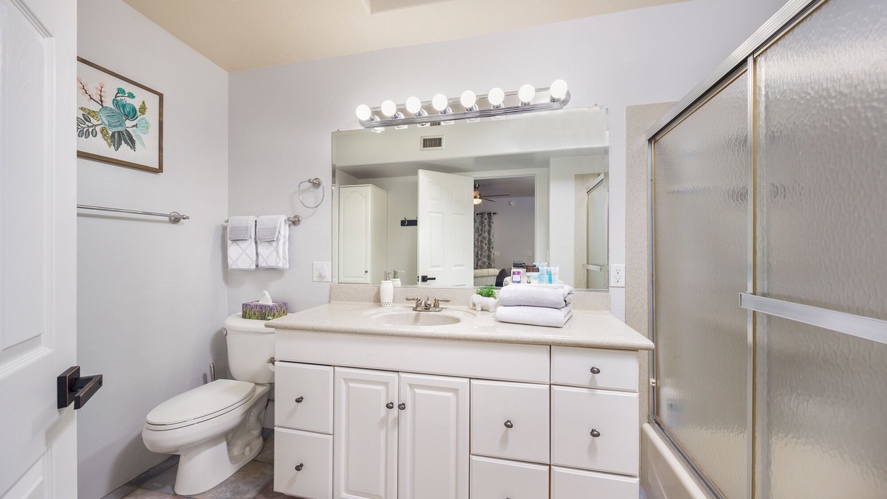 Photo of Bathroom in Coronado Foothills Estates